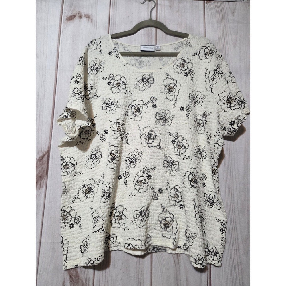 Croft & Barrow Womens 3X Textured Floral Print‎ Short Sleeve Top Cream Black